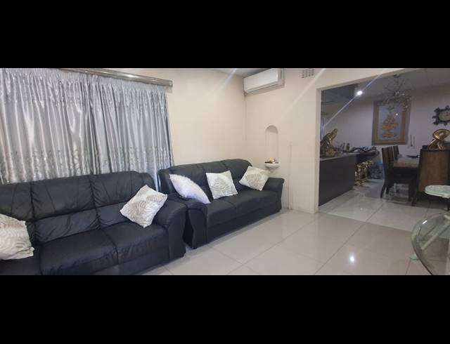 5 BEDROOM FREEHOLD FOR SALE IN STARWOOD